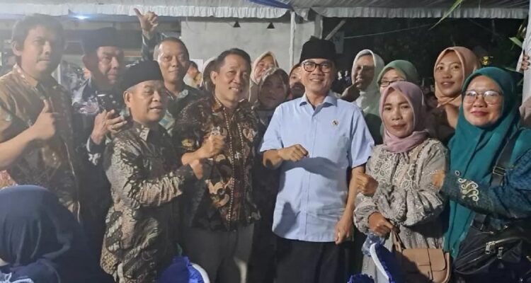 Menteri Desa dan Pembangunan Daerah Tertinggal dan Transmigrasi, Yandri Susanto dalam sebuah kesempatan dalam kunjungannya di Bengkulu belum lama ini.